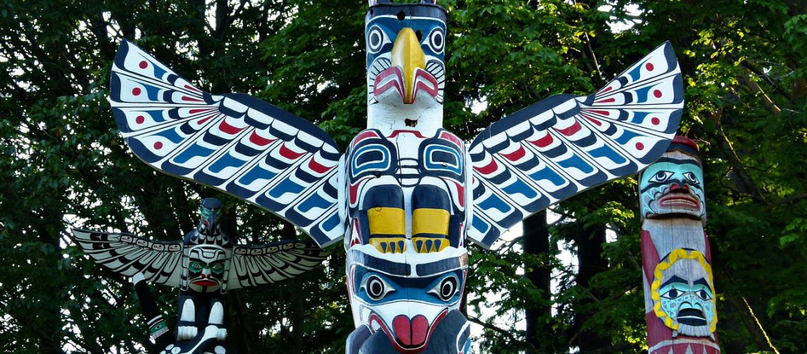 totems-52314_1280